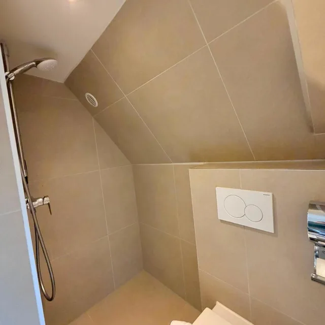 غرفة صغيرة بسرير مزدوج أو سريرين منفصلين، Continental Hotel 8/8