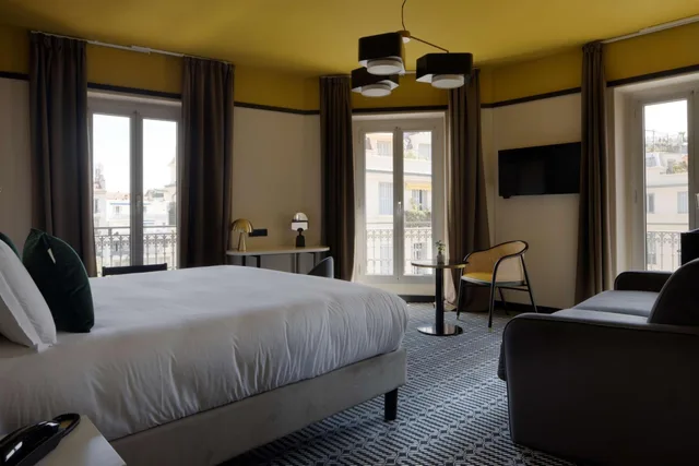 Junior Suite, King Bed, Best Western Premier Hotel Roosevelt 2/10