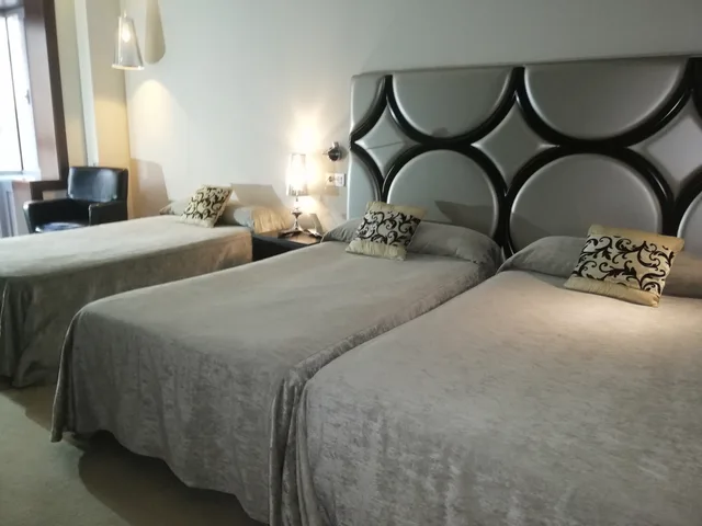 غرفة قياسية بسرير مزدوج أو سريرين منفصلين مع سرير إضافي، Silken Axis Vigo 1/2