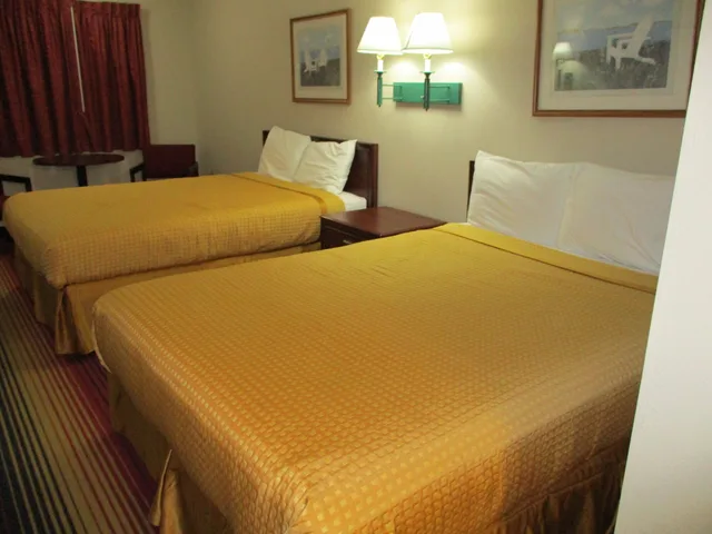 غرفة بسريرين كوين، Travelodge by Wyndham Spirit Lake/Okoboji 1/5