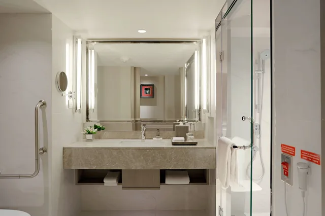 room, 2 double beds, Bangkok Marriott Marquis Queens Park 4/10