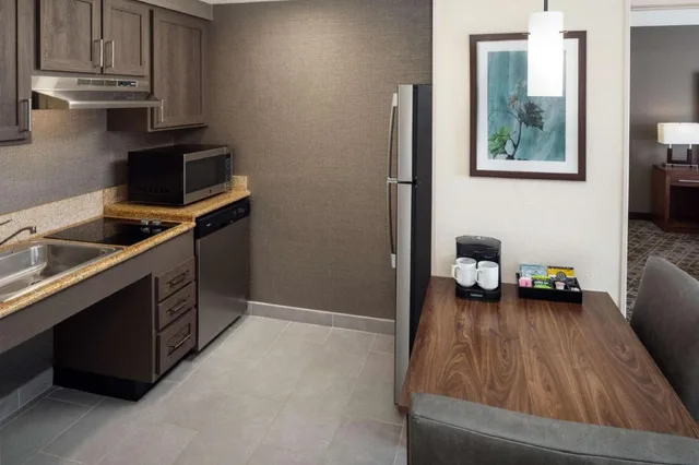 جناح استوديو بسرير كينج مع أريكة لذوي الإعاقة، Homewood Suites by Hilton Wallingford-Meriden 5/5