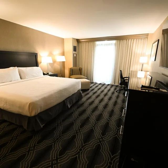 غرفة بسرير كينج لذوي الإعاقة، The Hotel Ml 2/6