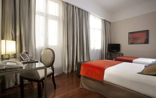 غرفة ديلوكس بسريرين منفصلين، Savoy Hotel Buenos Aires 1/4