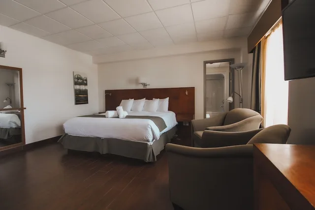 Comfort, King Bed, Sofa, Hotel du Fjord 4/6