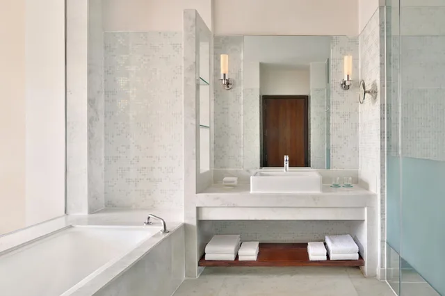 غرفة بريميوم بسريرين منفصلين، Le Meridien Jaipur Resort Spa 5/5