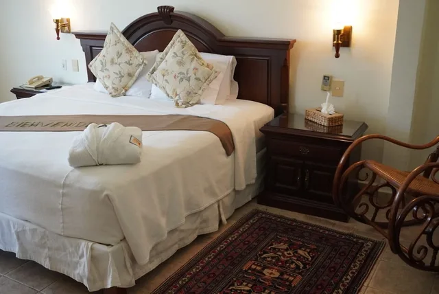 جناح شهر العسل بسرير كينج بحوض جاكوزي، Hacienda Los Laureles 5/10