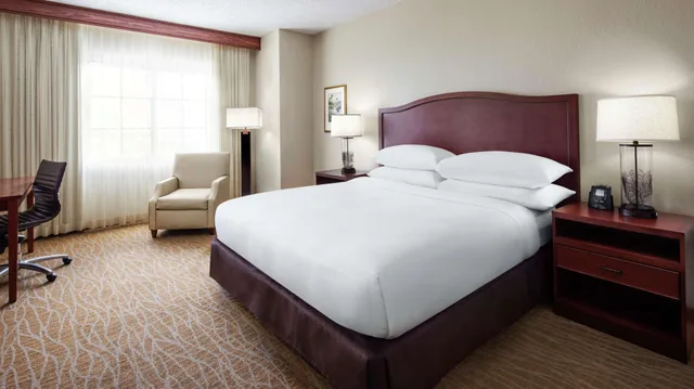 غرفة بسرير مزدوج، Doubletree By Hilton Sunrise Sawgrass Mills 1/3