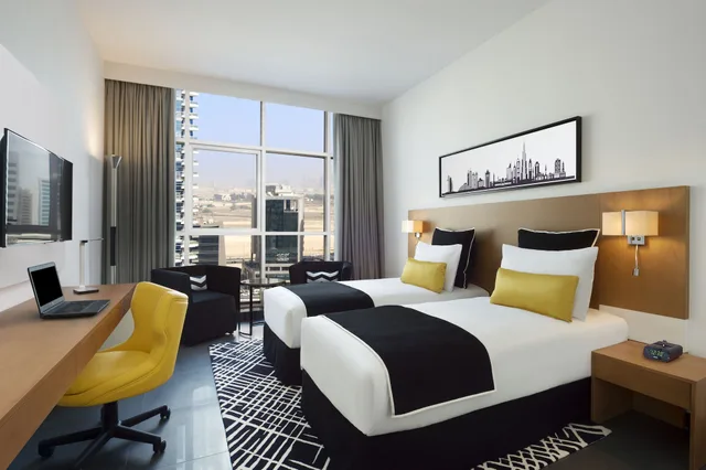 Tryp, Twin Beds، Tryp By Wyndham Dubai 1/3