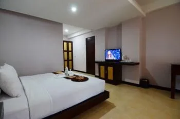 غرفة تنفيذية بسرير مزدوج، The Grand Santhi Hotel 1/1