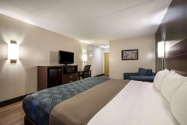 غرفة بسرير مزدوج، Econo Lodge Darien Lakes 2/6