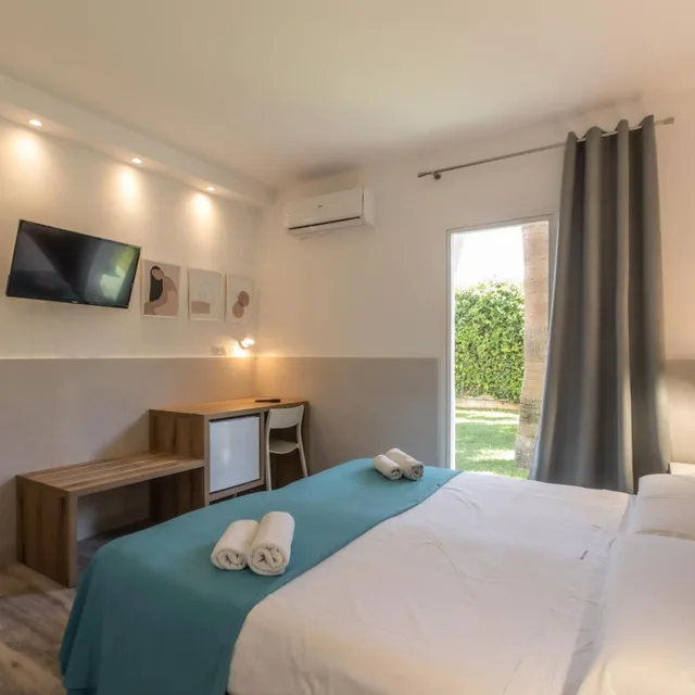غرفة بسرير مزدوج بشرفة، Hotel Zen Airport 7/10