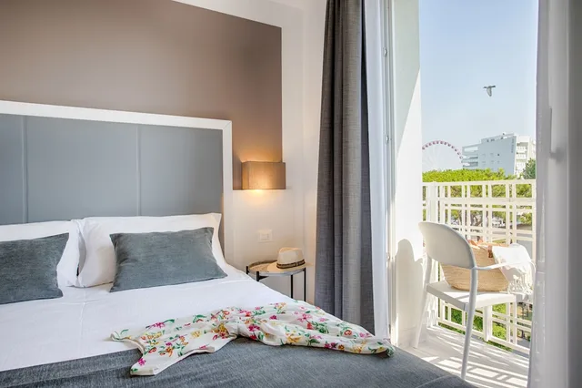 Classic, Twin Beds, Balcony, Hotel Greif 1/4