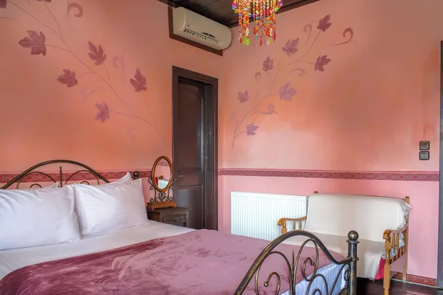 Room, Double Bed, Street View، Guesthouse Monastiri 3/7