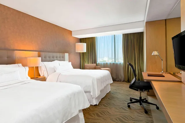 غرفة بريميوم بسريرين مزدوجين، THE WESTIN GUADALAJARA 1/4