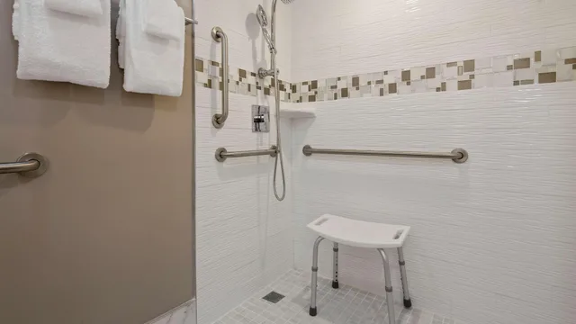 غرفة بسرير كينج لذوي الإعاقة، Best Western Historical Inn 7/7