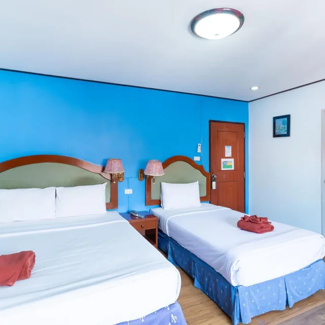 غرفة ثلاثية بشرفة، THIPURAI BEACH HOTEL ANNEX 9/10