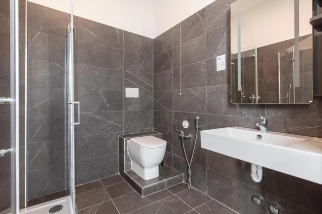 1DIS Single Room Disabled Access، B&B Hotel Pomezia Roma 4/7