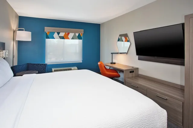 غرفة قياسية بسرير كينج، Holiday Inn Express Augusta North 2/8