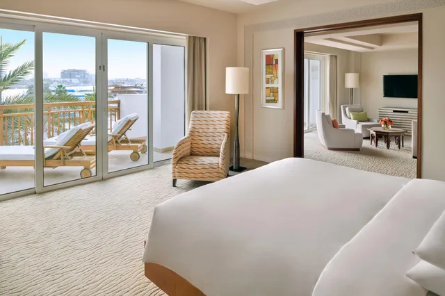 Park Suite Lagoon View، Park Hyatt Dubai Hotel 2/4