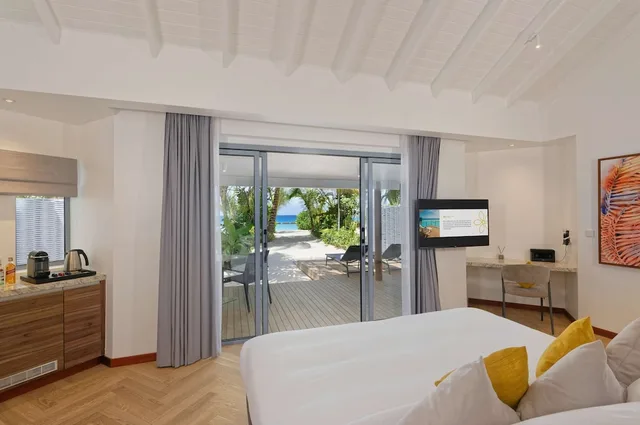 1 Bedroom, Beach, Villa, King Bed، OUTRIGGER Maldives Maafushivaru Resort 1/2