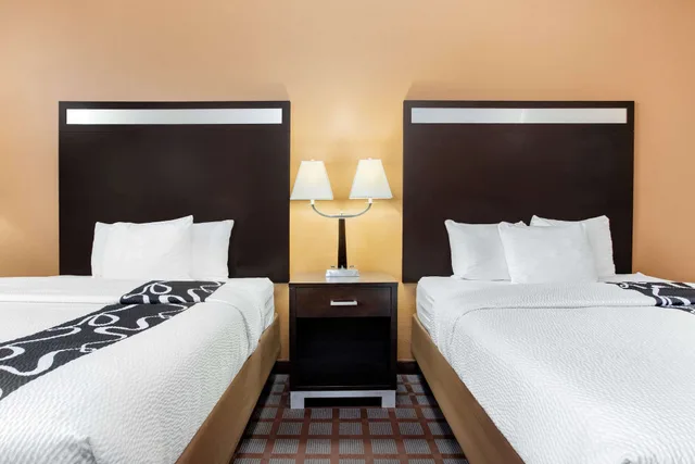 غرفة بسريرين كوين، Spark by Hilton Plainfield Indianapolis Airport 3/5