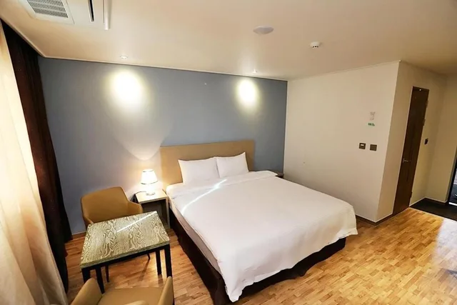 غرفة ديلوكس بسرير مزدوج بإطلالة على البحر، Sea & Moon Tourist Hotel 2/7