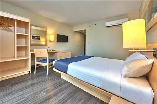 Room, Double Bed, City Express by Marriott San Luis Potosi Zona Universitaria 1/1