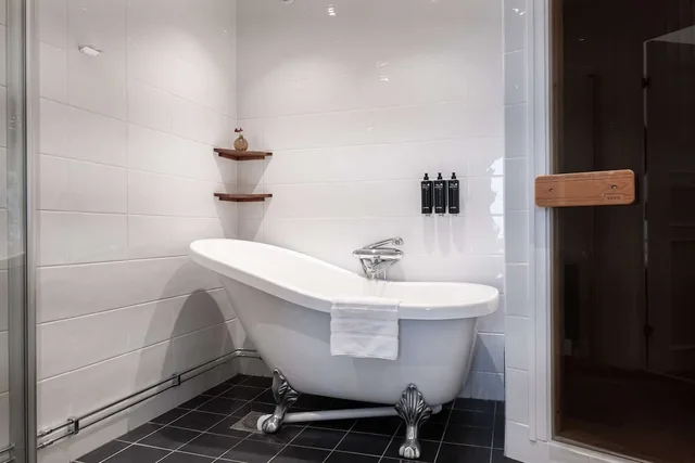 جناح جونيور بسرير كينج بمنطقة جلوس، Best Western Plus Park City Solna 2/2