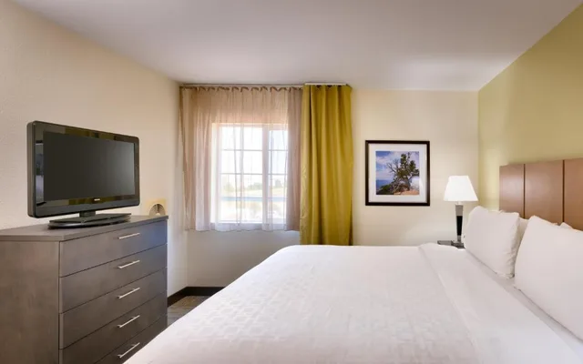 Studio, King Bed, Candlewood Suites Dallas Plano East Richardson 2/3