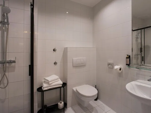 غرفة قياسية بسرير مزدوج، Atrium Hotel 6/6