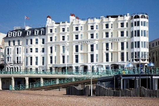 استوديو سوبيريور في الملحق، Queens Hotel Brighton 1/3