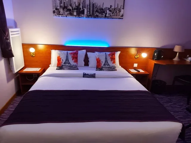 غرفة قياسية بسرير كينج، Hotel Du Fort 2/5