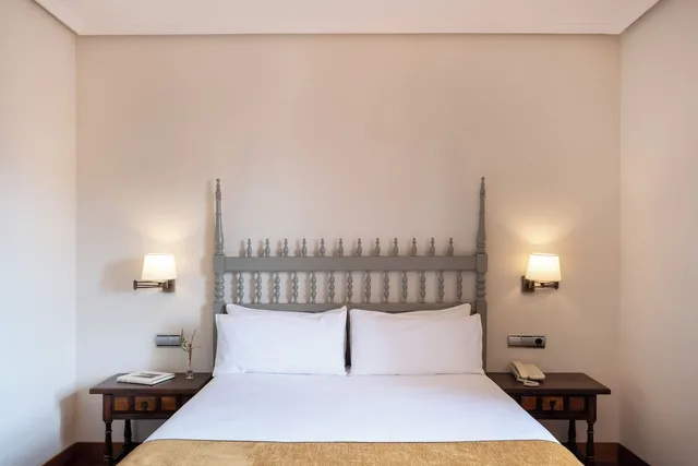 Standard, Twin Beds, Parador De Calahorra 3/10