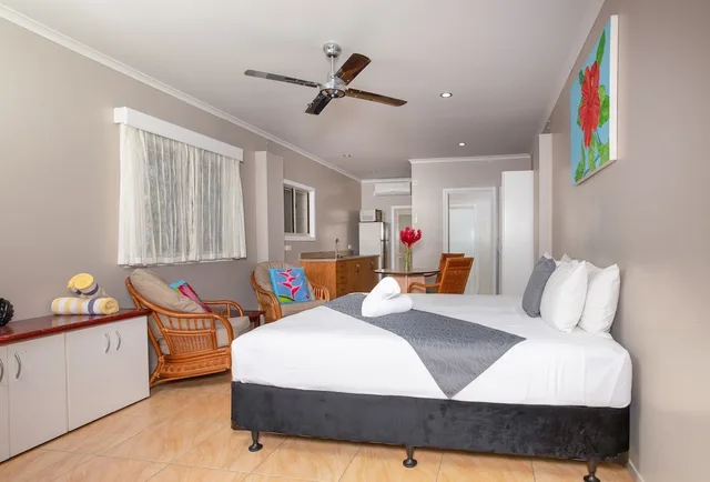 Studio, King Bed, Beach Front، Moana Sands Beachfront Villas 2/10