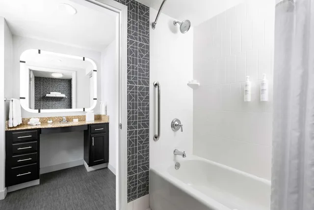 جناح بسرير كوين بغرفة نوم واحدة، Homewood Suites by Hilton Manchester/Airport 3/4