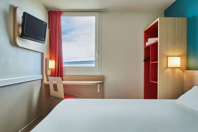 غرفة قياسية بسرير مزدوج، Kyriad Direct Mont De Marsan - St Avit 3/10