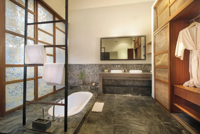 فيلا بسرير كينج بمسبح خاص، Tegal Sari Accommodation 4/4