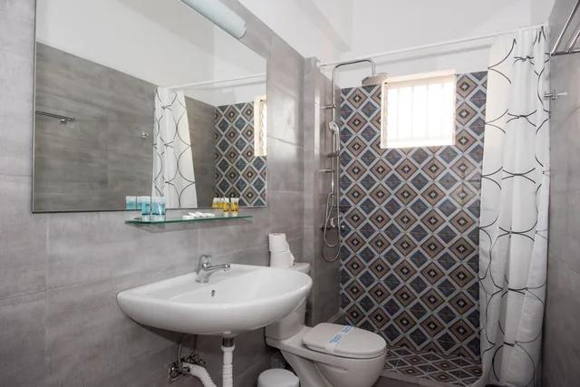 شقة بسرير كوين وسريرين منفصلين بإطلالة على البحر بغرفتي نوم، Spacious Apartment on the Beachfront 4/5