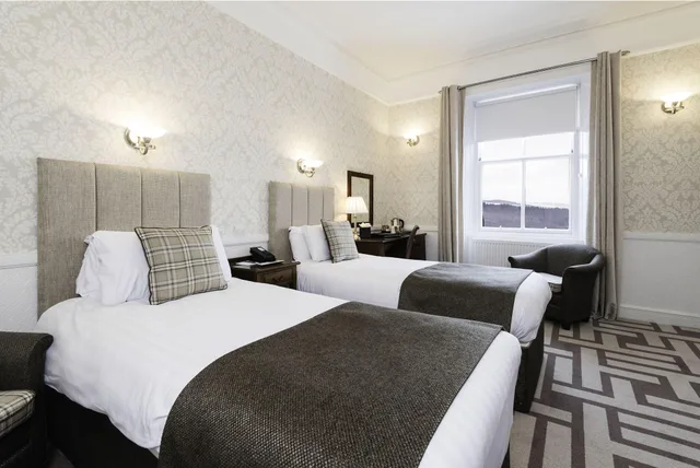 غرفة بسريرين منفصلين بإطلالة، Atholl Palace Hotel 4/6