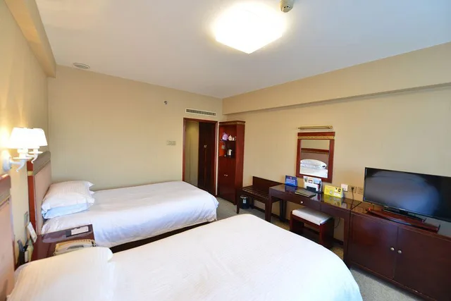 غرفة قياسية بسريرين منفصلين، Zi Yu Hotel Beijing 1/1