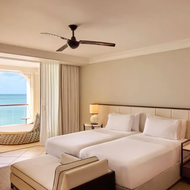 Luxury, Single Bed, Ocean Front، The Fairmont Royal Pavilion 1/10