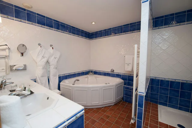 جناح جونيور، Auberge de Cassagne & Spa 3/3