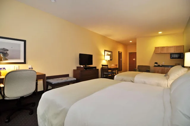 غرفة بسريرين كوين بمطبخ صغير، Best Western Plus Liverpool Hotel & Conference Centre 4/7