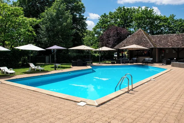 HOTEL LE RELAIS FLEURI، أوكسار 22/50