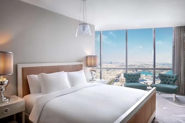 Tower, Suite, King Bed, Sea View، Conrad Abu Dhabi Etihad Towers 2/8