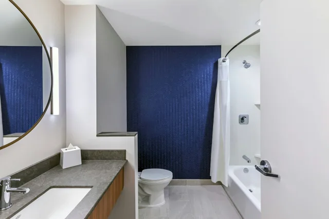 room, 2 queen beds, Fairfield Inn & Suites Houston Memorial City Area 5/5