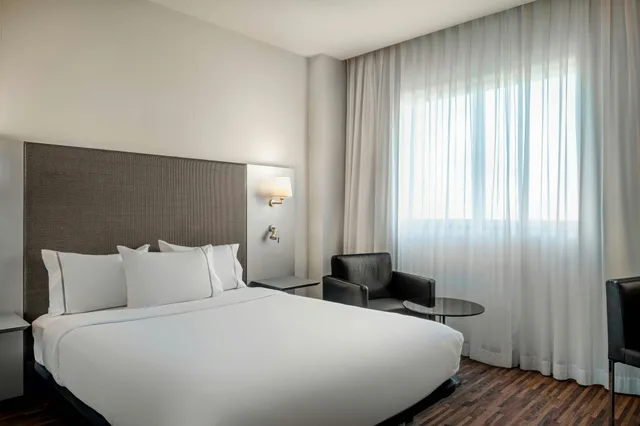 غرفة، Ac Hotel Gijon 1/3