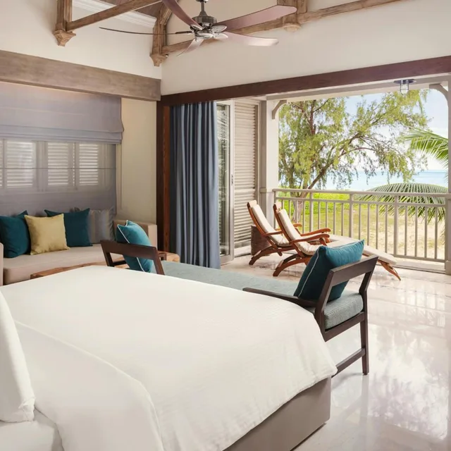 جناح بسرير كينج بشرفة، The St. Regis Le Morne Resort, Mauritius 1/3