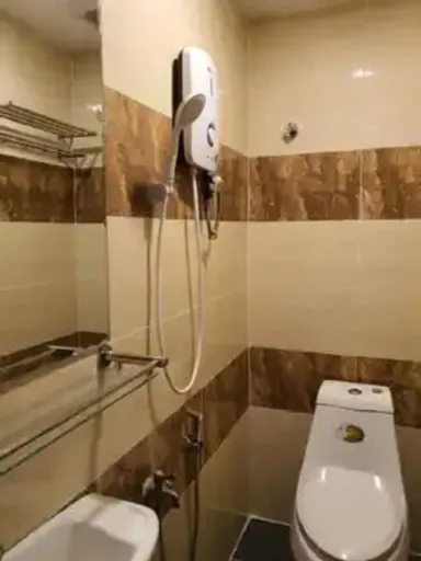 غرفة قياسية بسرير كوين، Enrich Hotel Setia Alam 3/3